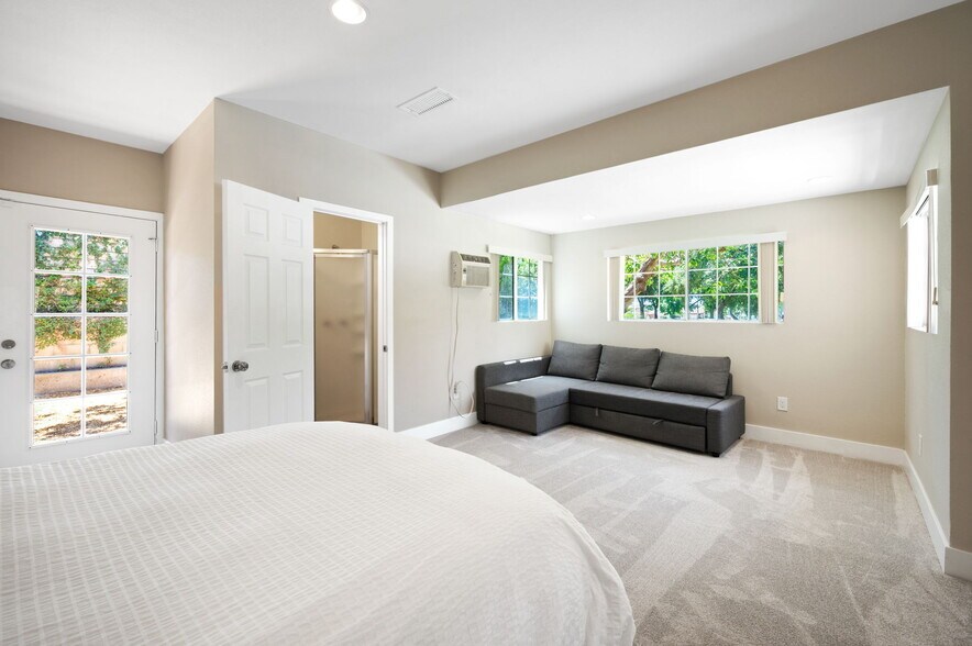 More Photos Of 5905 Old Wheeler Rd, La Verne Assisted Living For Lease
