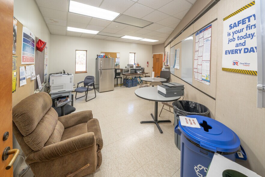 More Photos Of 11 Airport Rd, Belfast Office For Sale