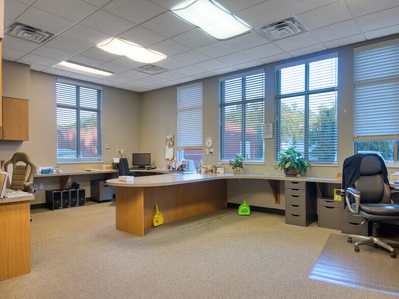 More Photos Of 415 36th St, Parkersburg Medical For Sale