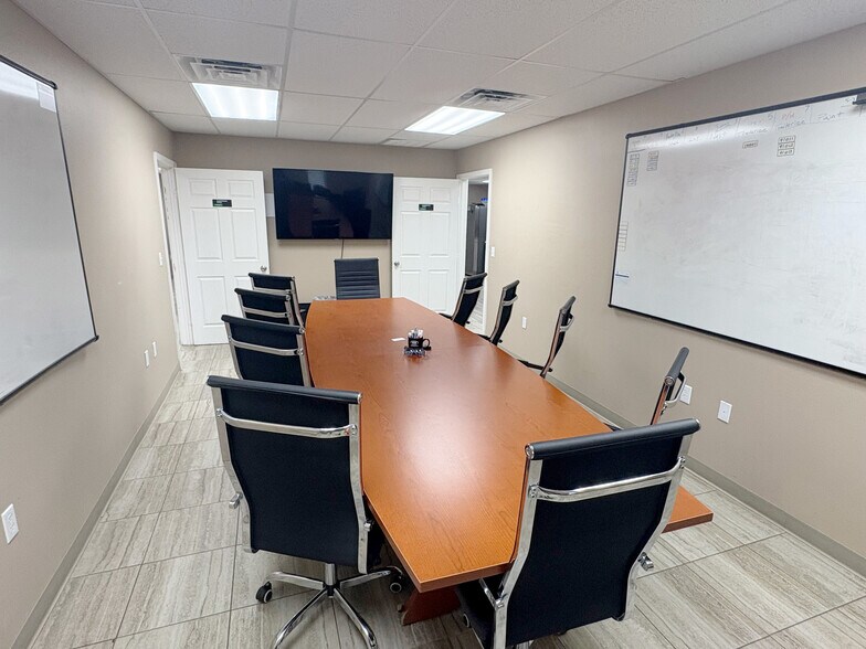 More Photos Of 1411 Transport Dr, Baytown Manufacturing For Lease