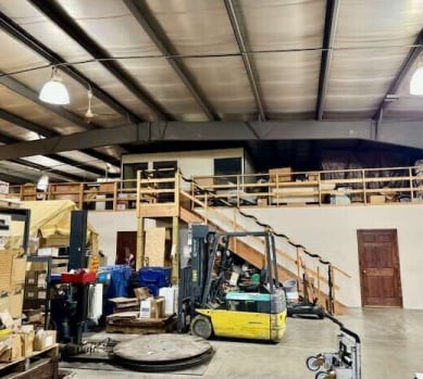 More Photos Of S83W18510 Saturn Dr, Muskego Manufacturing For Sale