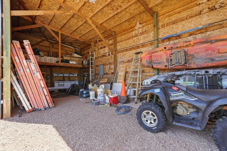 More Photos Of 11700 Sturgis Rd, Summerset Warehouse For Sale