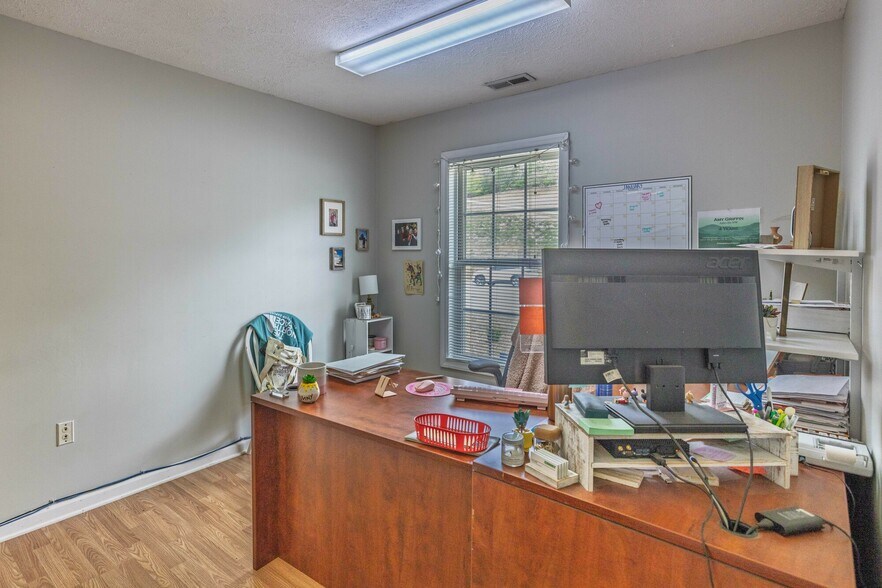 More Photos Of 396 New Leicester Hwy, Asheville Office For Sale