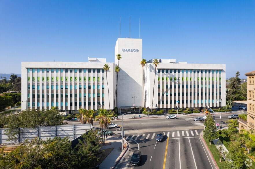 More Photos Of 4201 Wilshire Blvd, Los Angeles Loft Creative Space For Lease