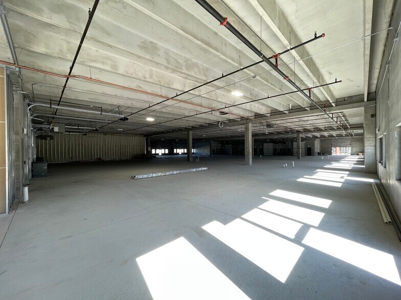 More Photos Of 6333 S Racine Cir, Centennial Light Distribution For Lease