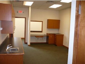 More Photos Of 1410-1420 W State St, Alliance Medical For Sale