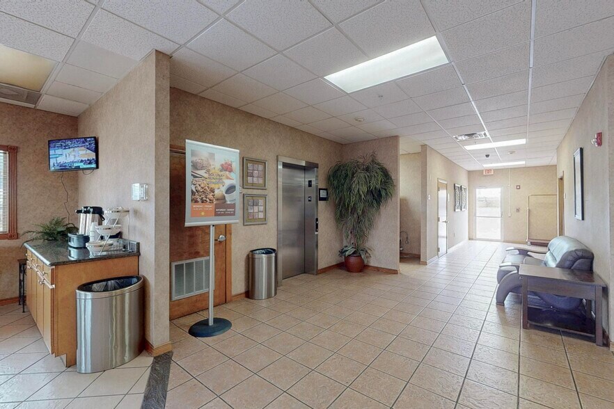More Photos Of 5640 E Paisano Dr, El Paso Hotel For Sale