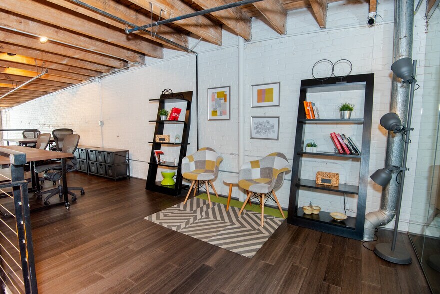 More Photos Of 887 W Marietta St NW, Atlanta Loft Creative Space For Lease