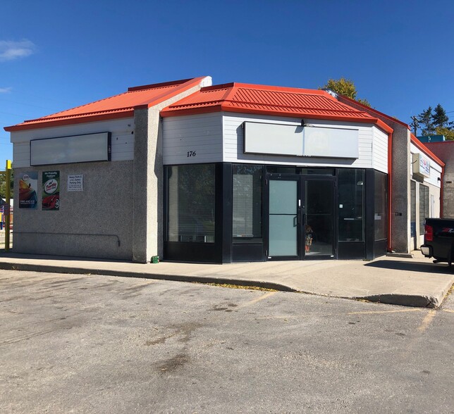 Primary Photo Of 176 Main St, Selkirk Carwash For Sale