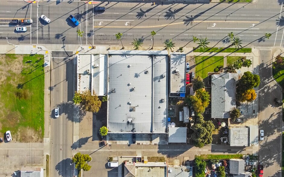 More Photos Of 514 Robertson Blvd, Chowchilla Storefront For Sale