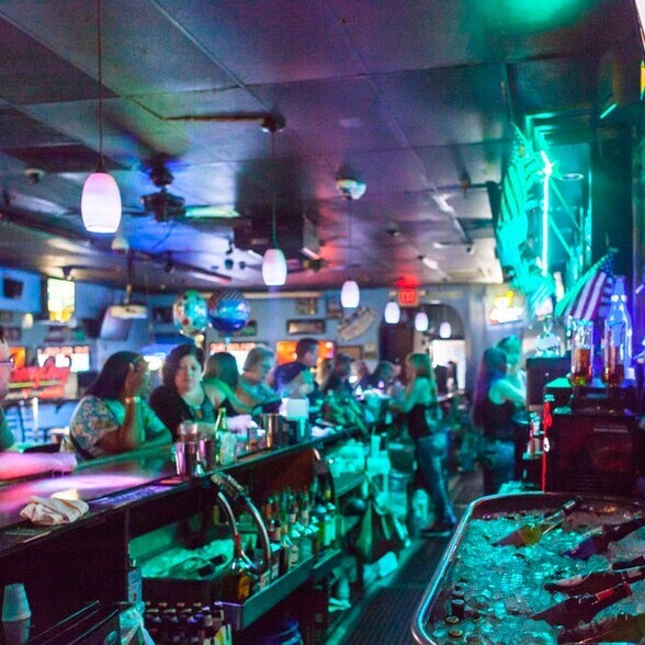 More Photos Of 8250-8354 W Oakland Park Blvd, Sunrise Unknown For Lease