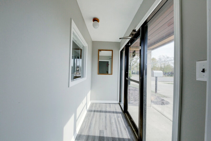 More Photos Of 36050 Goddard Rd, Romulus Auto Repair For Sale