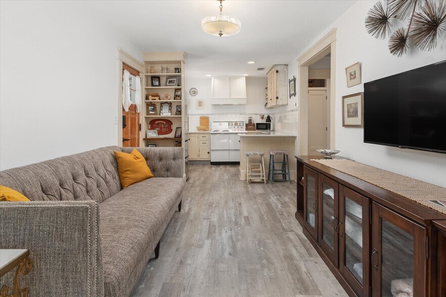 More Photos Of 16 Locust St, Saint Augustine Specialty For Sale