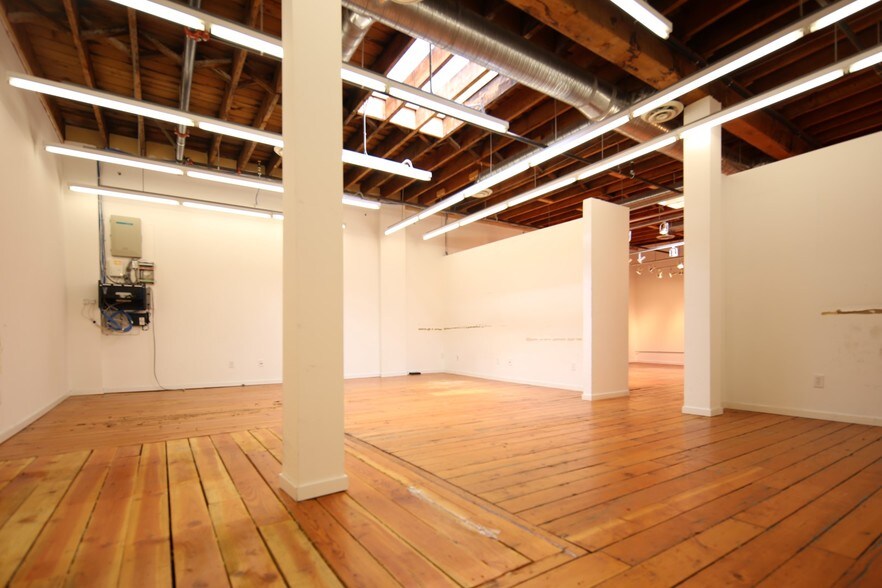 More Photos Of 430 Railway St, Vancouver Loft Creative Space For Lease