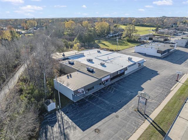 More Photos Of 340-348 N Military Ave, Green Bay Freestanding For Sale