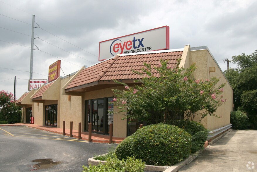 More Photos Of 5007-5011 Walzem Rd, San Antonio Freestanding For Sale