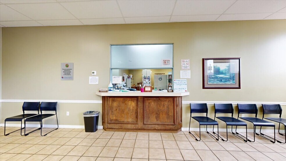 More Photos Of 113 Bo Bo Dr, Crystal Springs Freestanding For Lease