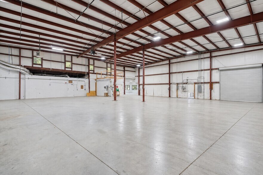 More Photos Of 1449 Field Park Cir, Marietta Warehouse For Sale