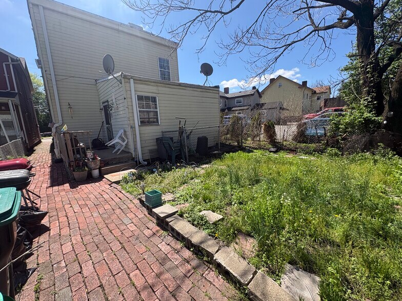 More Photos Of 1856 Main St, Sharpsburg Apartments For Sale