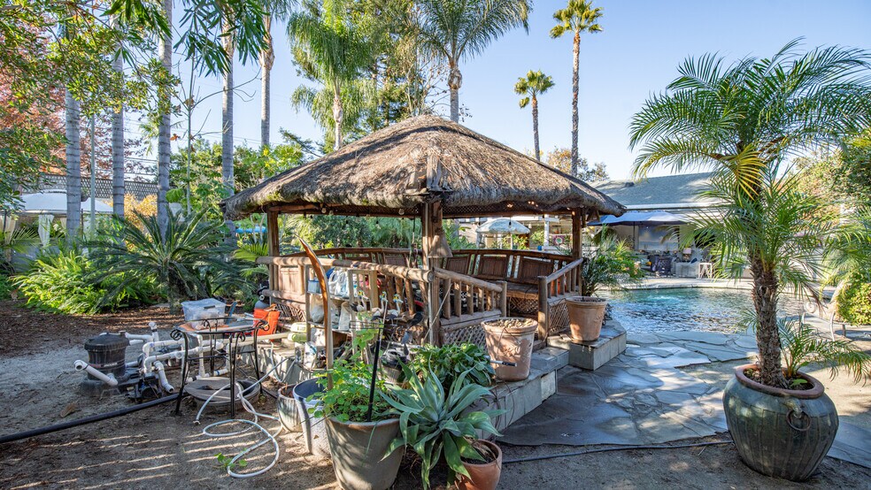 More Photos Of 1403 Rowena Way, Sacramento Specialty For Sale