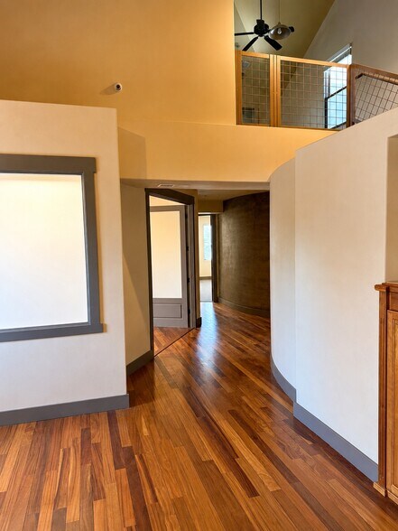 More Photos Of 1030 Seminary St, Napa Office For Sale