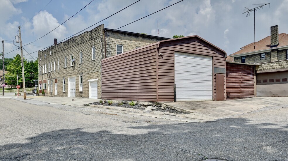 More Photos Of 10714 Main St, Mantua Storefront Retail Residential For Sale