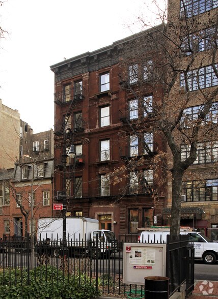 Primary Photo Of 84 Grove St, New York Apartments For Lease