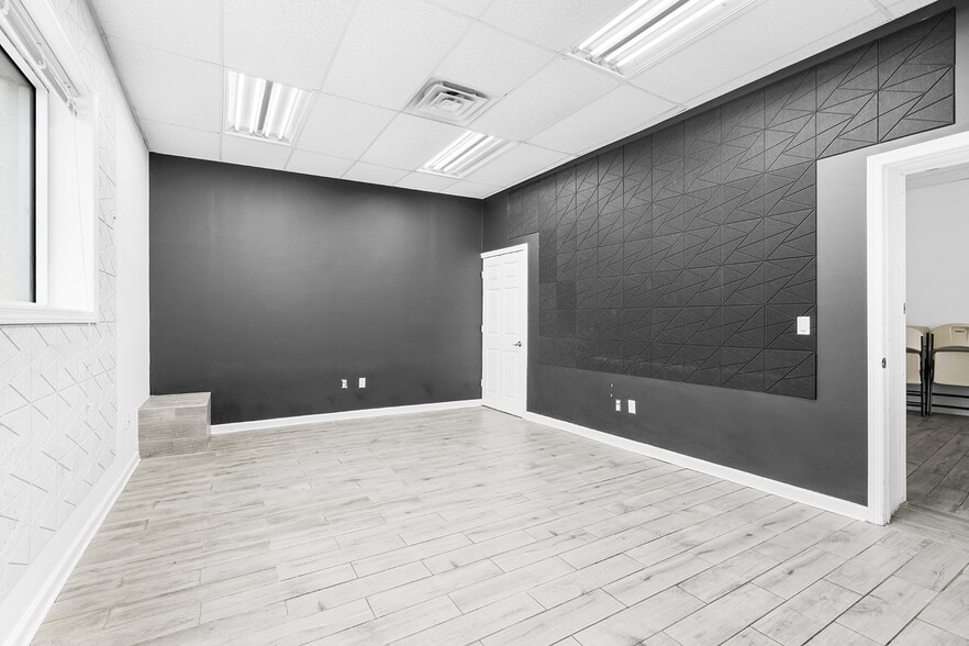 More Photos Of 1 W Englewood Ave, Englewood Freestanding For Lease