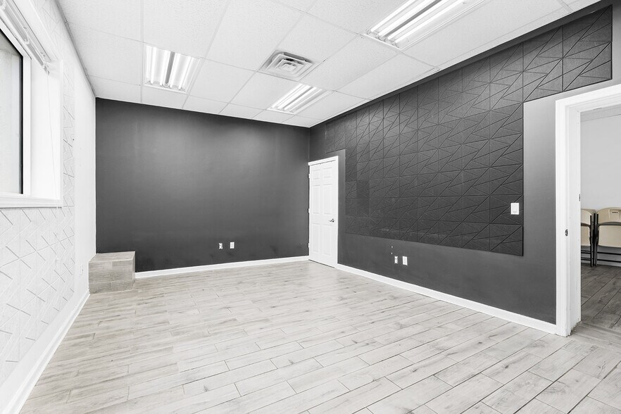 More Photos Of 1 W Englewood Ave, Englewood Freestanding For Lease