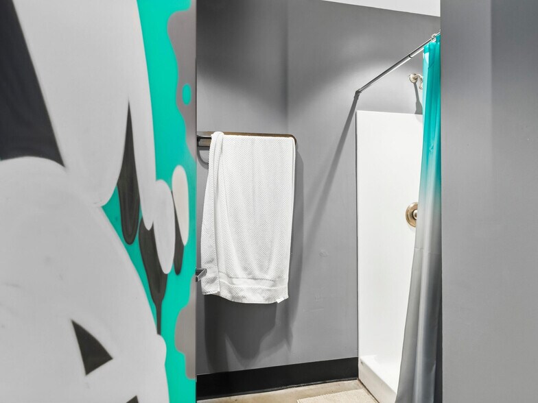 More Photos Of 150 Coxe Ave, Asheville Apartments For Lease