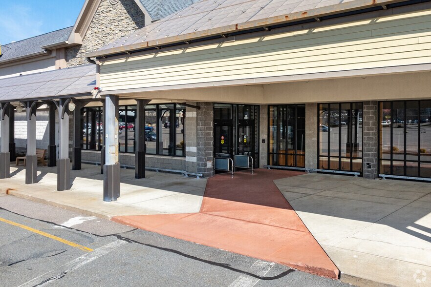 More Photos Of 173-177 Mansfield Ave, Norton Unknown For Lease