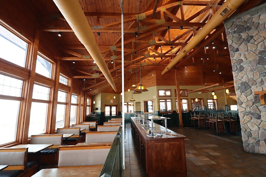 More Photos Of 30580 Hwy 2, Ashland General Retail For Lease