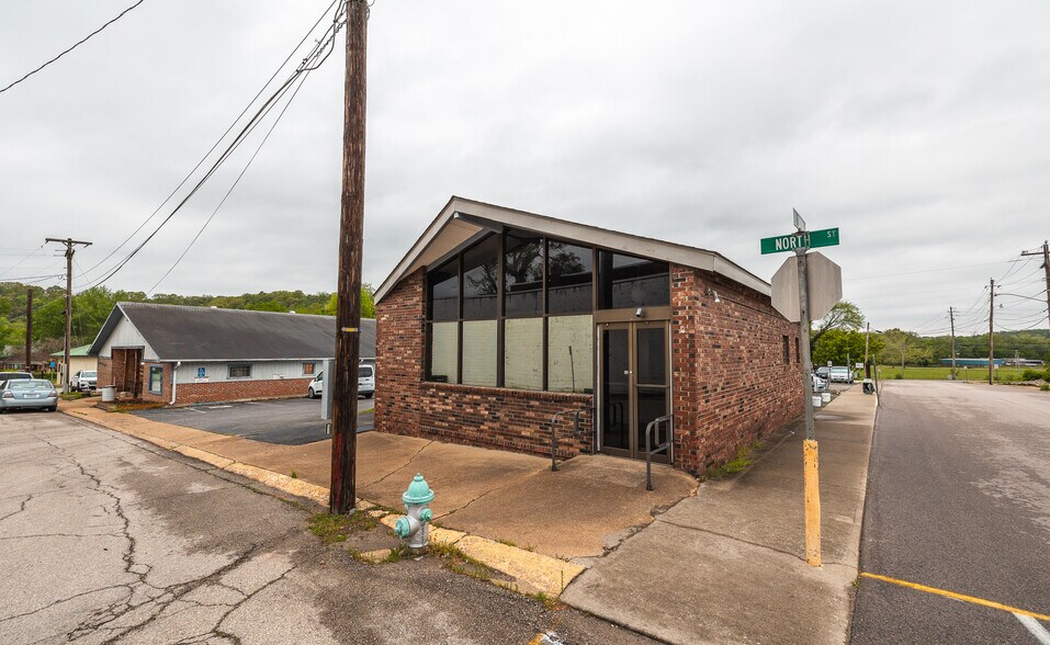 More Photos Of 217 North St, Waynesville General Retail For Sale