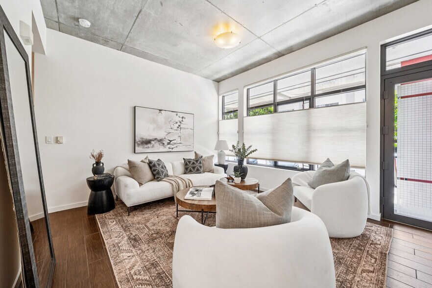 More Photos Of 288 3rd St, Oakland Apartments For Sale