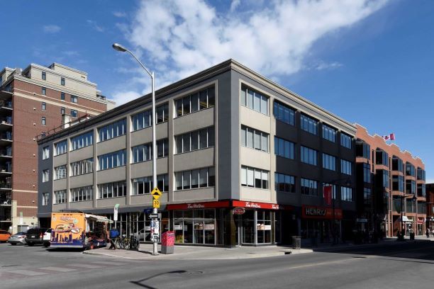 More Photos Of 396 Cooper St, Ottawa Office For Lease