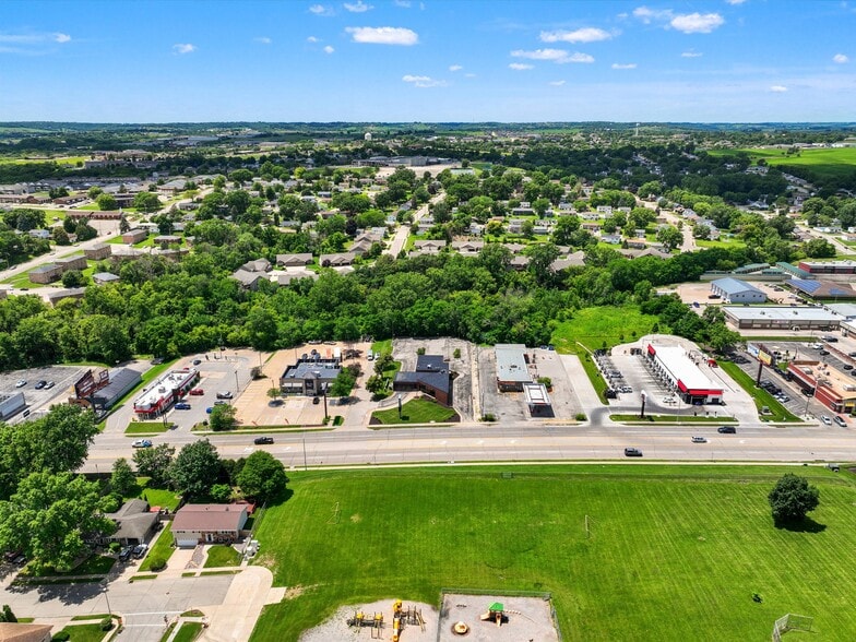 More Photos Of 1805 John F Kennedy Rd, Dubuque Freestanding For Sale