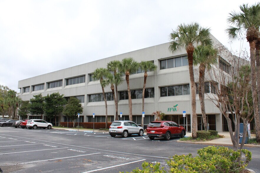 Primary Photo Of 800 Trafalgar Ct, Maitland Office For Lease