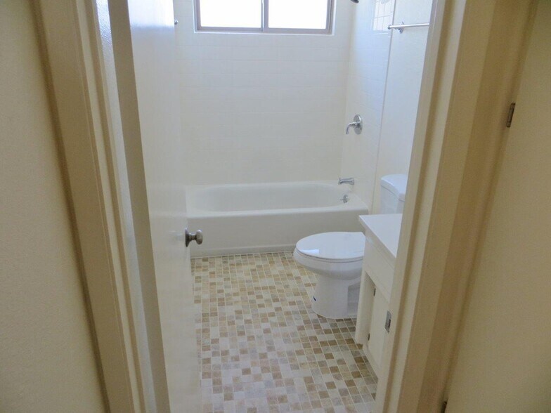 More Photos Of 415 4th St, Winters Multifamily For Sale
