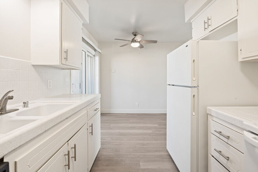 More Photos Of 3765-3785 N Millbrook Ave, Fresno Apartments For Sale