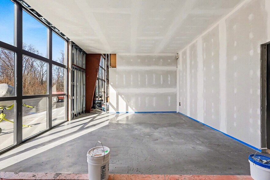 More Photos Of 3406 Shannon Park Dr, Fredericksburg Warehouse For Sale