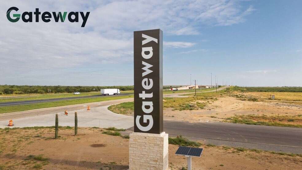 More Photos Of IH-35, Laredo Land For Sale