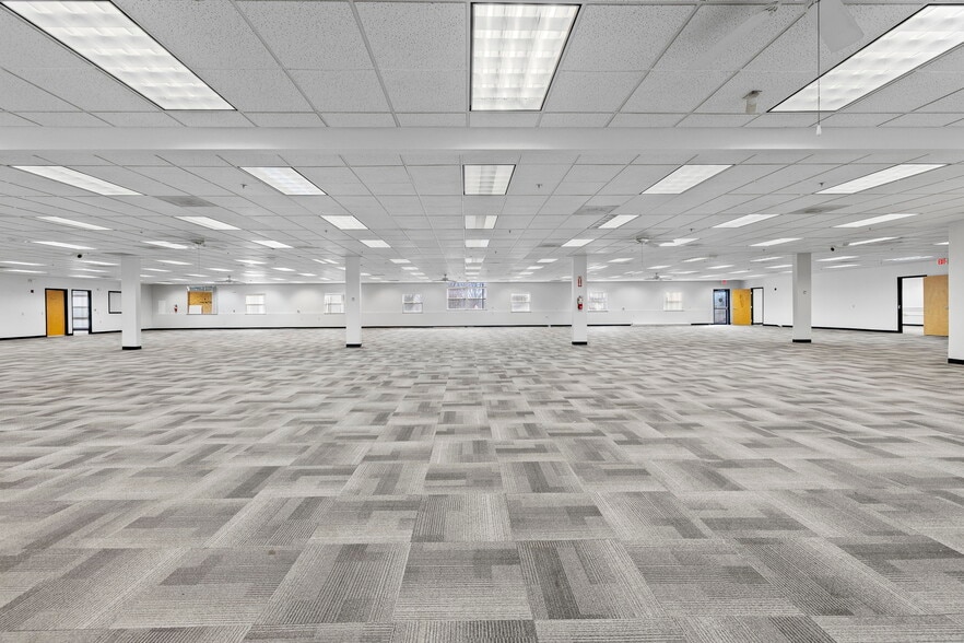 More Photos Of 4240 S Lees Summit Rd, Independence Office For Lease