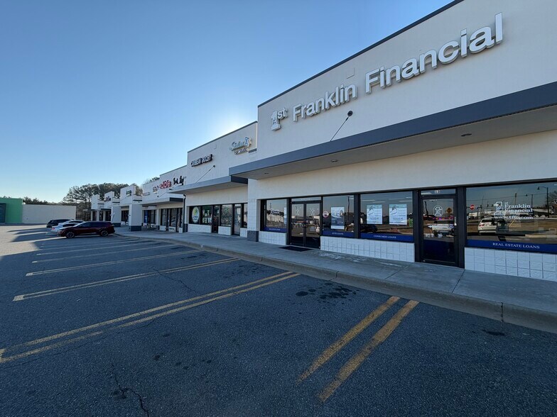More Photos Of 501 Roberts Ct, Kennesaw Unknown For Lease
