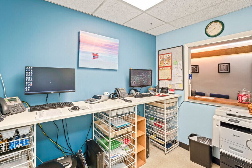 More Photos Of 3301 Woodburn Rd, Annandale Medical For Lease