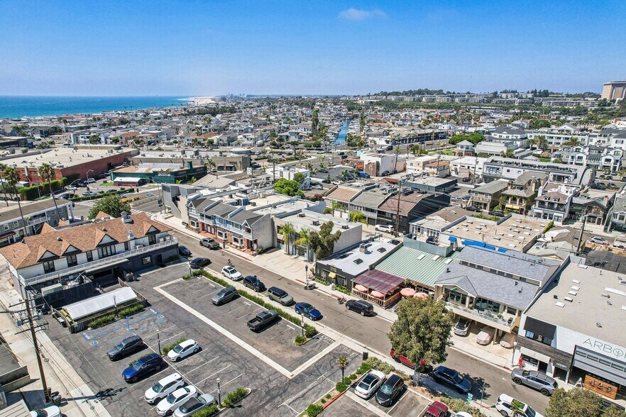 More Photos Of 411 30th St, Newport Beach Loft Creative Space For Sale