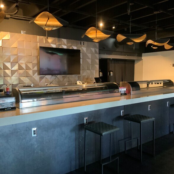 More Photos Of 5538 N 7th St, Phoenix Restaurant For Lease