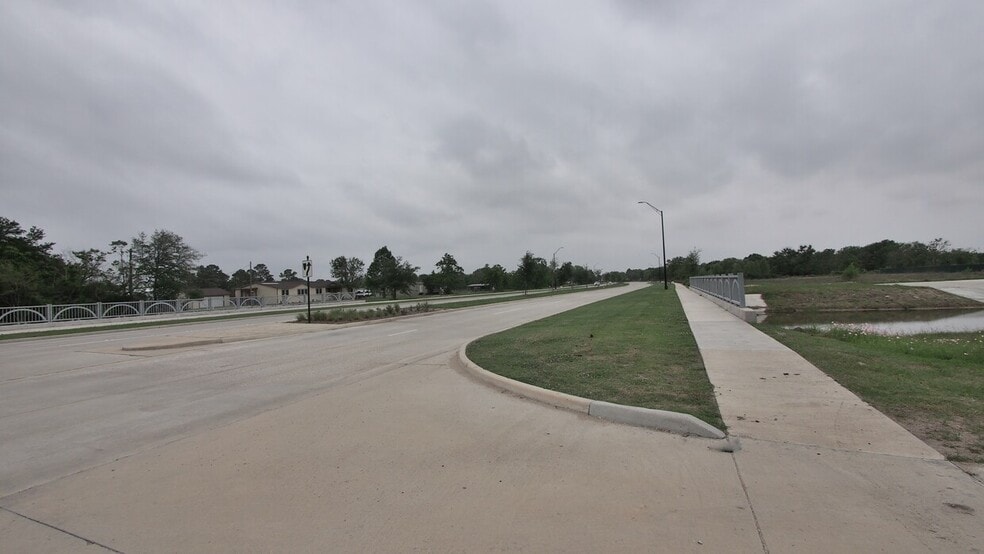 More Photos Of 5702 John Martin Rd, Baytown Apartments For Sale