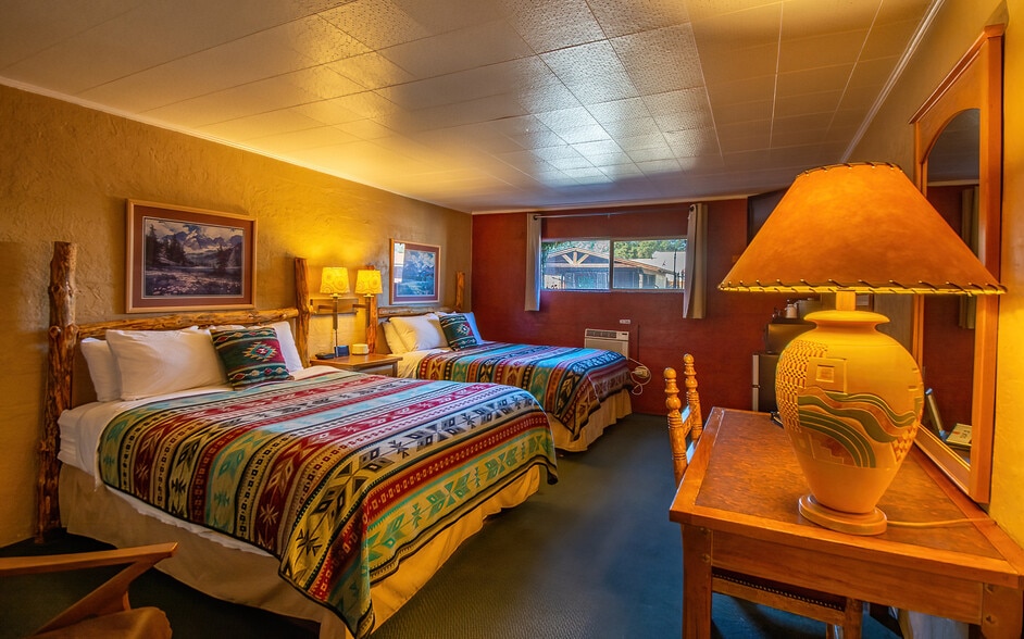 More Photos Of 627 Sudderth Dr, Ruidoso Hotel For Sale