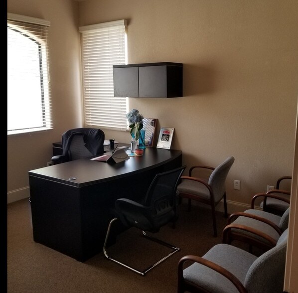 More Photos Of 1844 Snake River Rd, Katy Office Residential For Lease