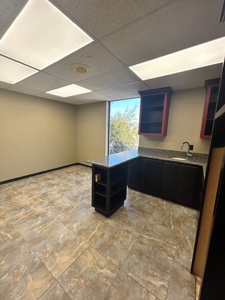 More Photos Of 3500 SW HK Dodgen Loop, Temple Office For Sale